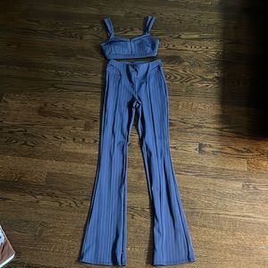 Alo set high waist zip it flares (s) matching sports bra (xs)